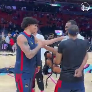 大家都愛他賽前維金斯與勇士眾將擁抱致意