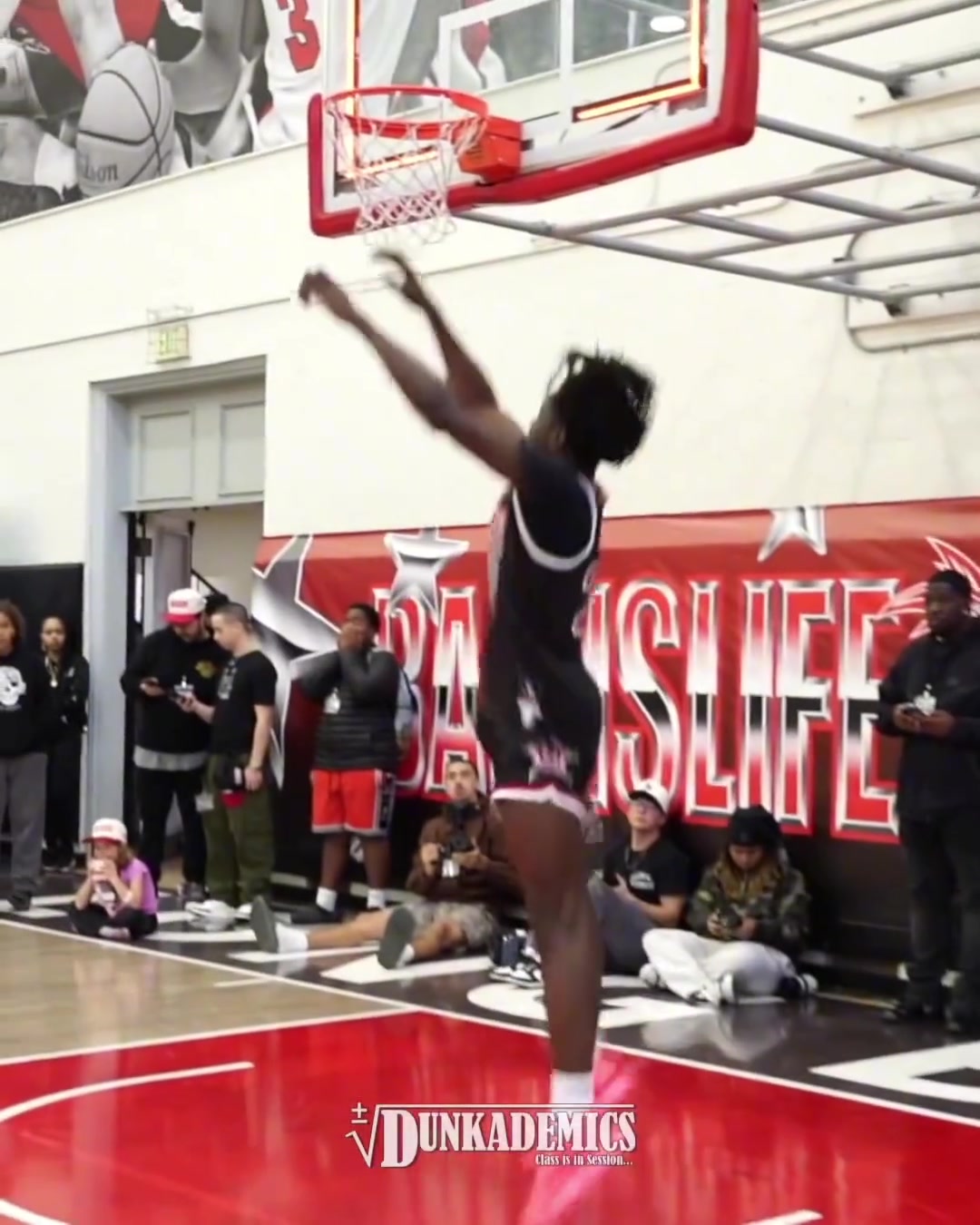 可能是史上最能跳高中生Vieux縱跳達到130公分