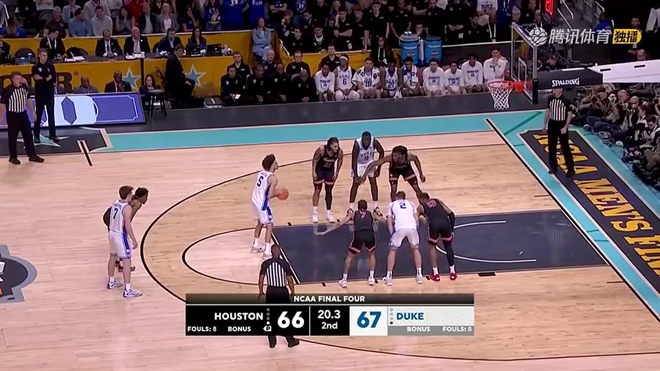 獨行俠球迷看過來瘋三弗拉格離奇犯規(guī)送兩罰被罰球絕殺